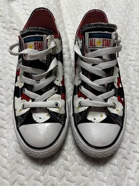 Converse Chuck Taylor All Star Hello Kitty Low Top Sneakers - Black/White/Red